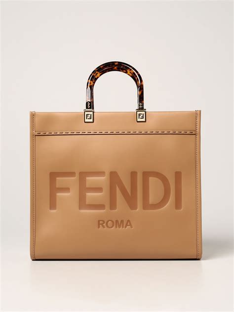 Fendi Roma Large Frame Leather Pink 